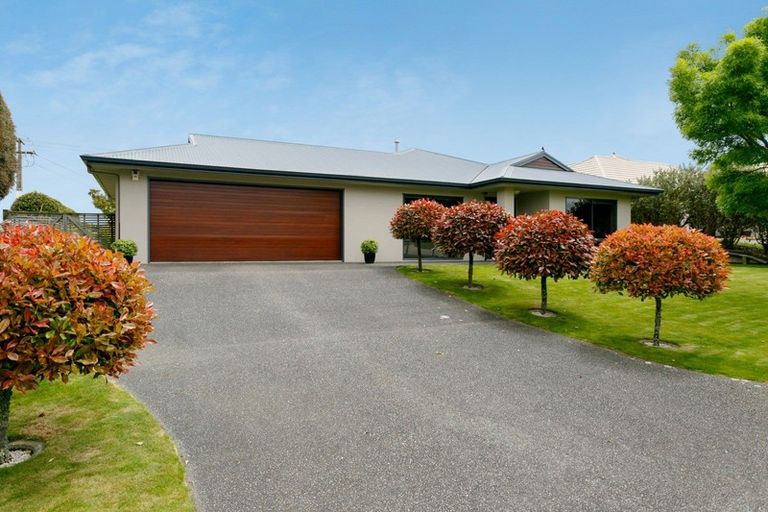 Photo of property in 6 Carpentras Way, Nukuhau, Taupo, 3330