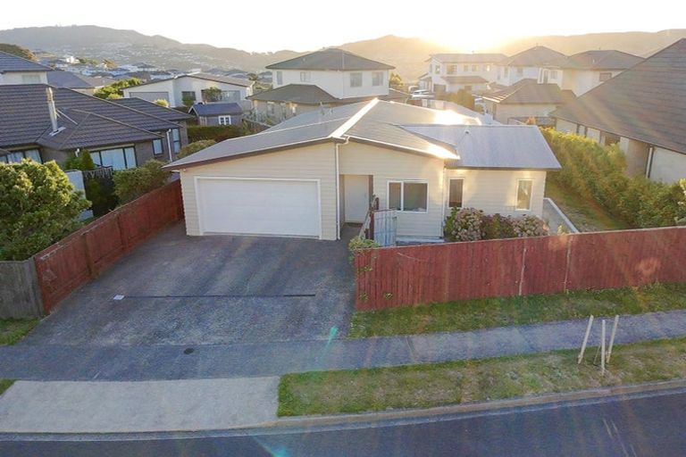 Photo of property in 4 Montego Place, Grenada Village, Wellington, 6037