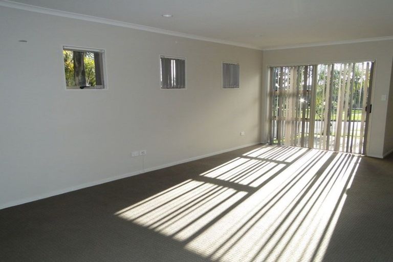 Photo of property in 28 Skelligs Drive, Flat Bush, Auckland, 2019
