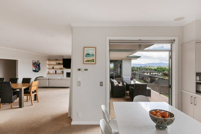 Photo of property in 40 Margaret Drive, Omokoroa, 3114