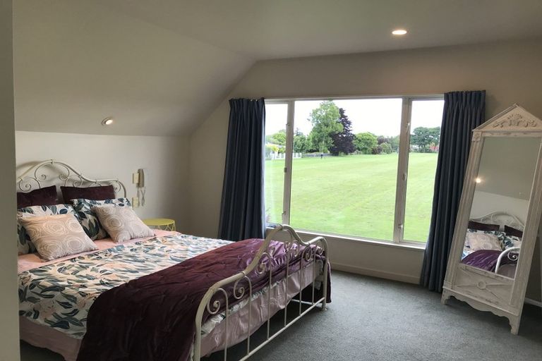 Photo of property in 2/271 Memorial Avenue, Burnside, Christchurch, 8053