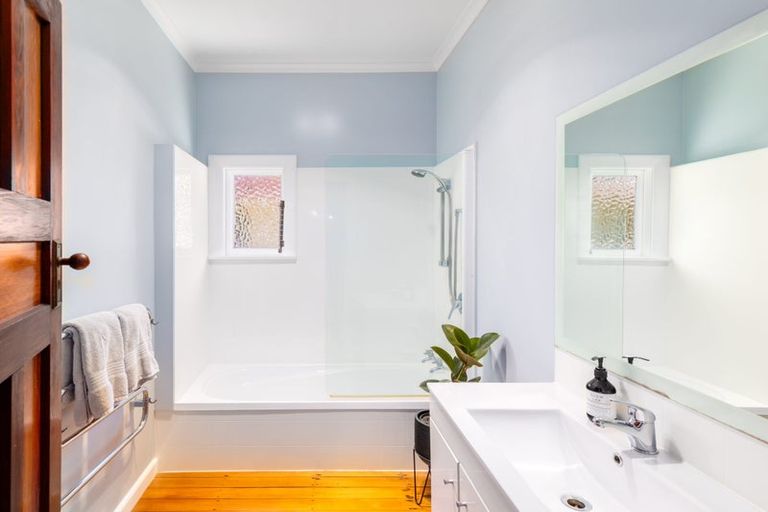 Photo of property in 1/136 North Avon Road, Richmond, Christchurch, 8013