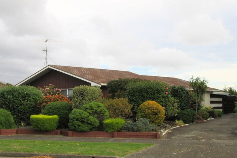 Photo of property in 9 Millvale Street, Waikanae, 5036