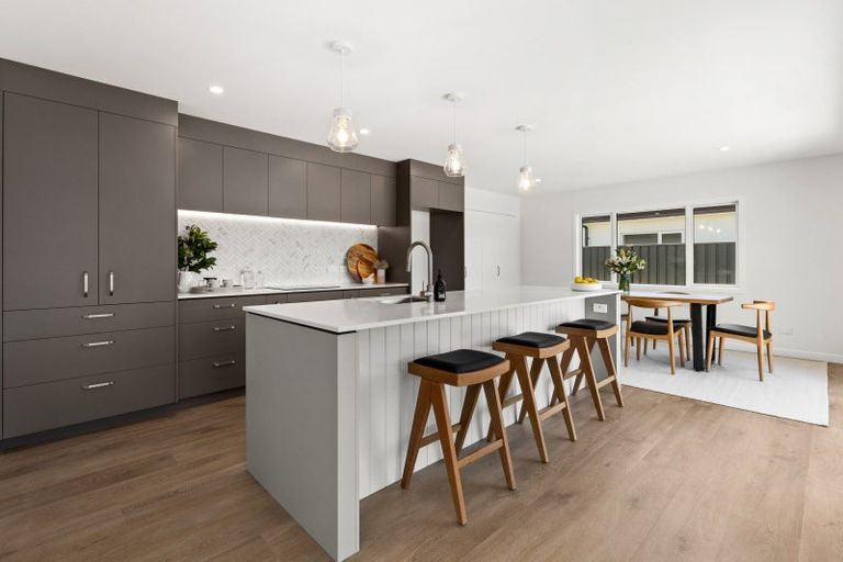 Photo of property in 21 George Yee Place, Taradale, Napier, 4112