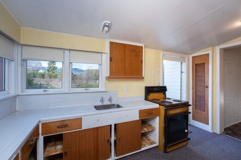 Photo of property in 66 Rahui Road, Otaki, 5512