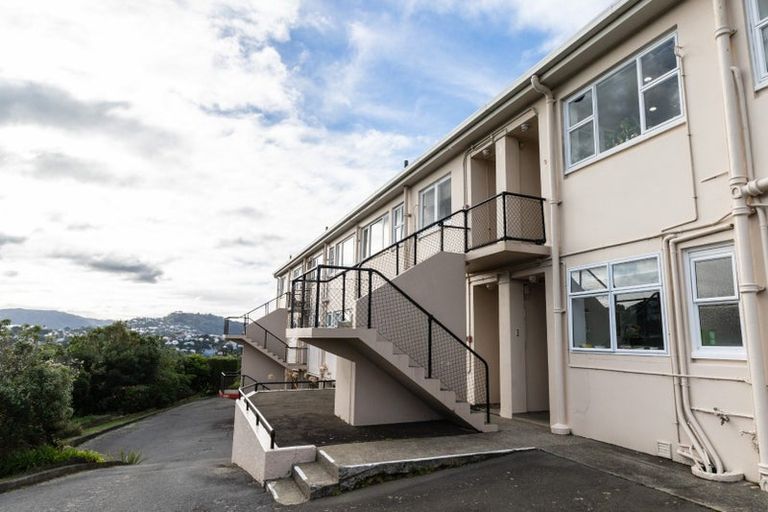 Photo of property in Harbour View Apartments, 147 Ohiro Road, Brooklyn, Wellington, 6021