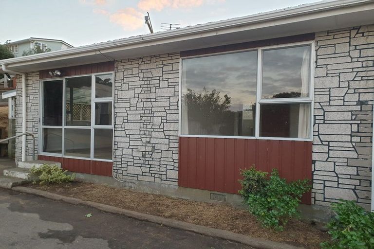 Photo of property in 3/3 Vella Street, Titahi Bay, Porirua, 5022