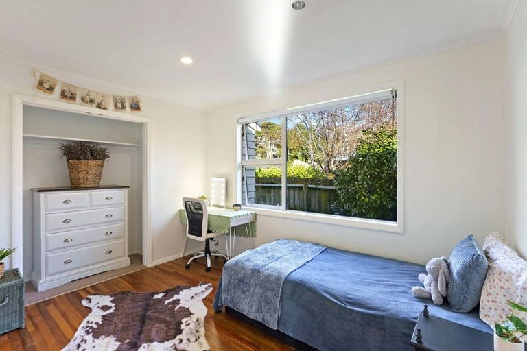 Photo of property in 13 Glen Road, Raumati South, Paraparaumu, 5032