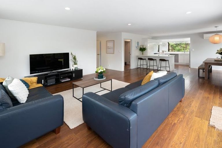 Photo of property in 6 Jandell Crescent, Bucklands Beach, Auckland, 2014