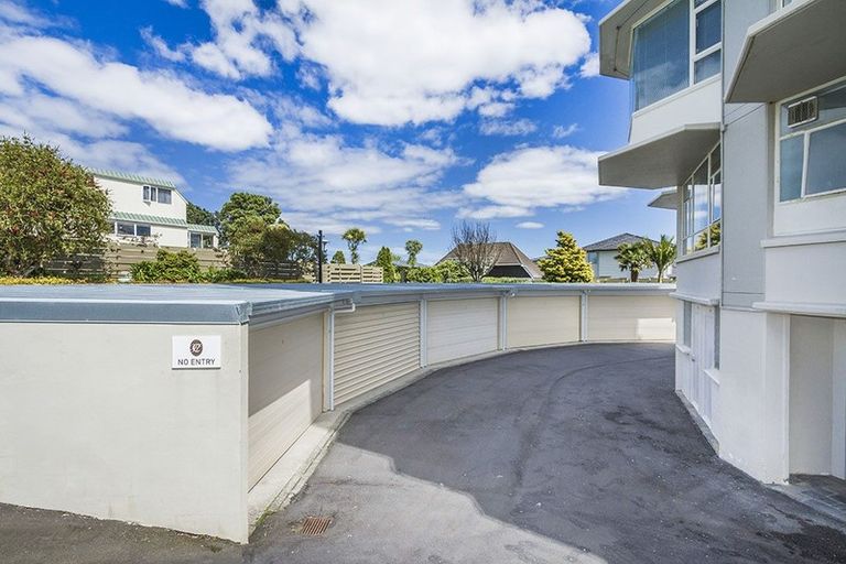 Photo of property in 4/90 Kitchener Road, Milford, Auckland, 0620