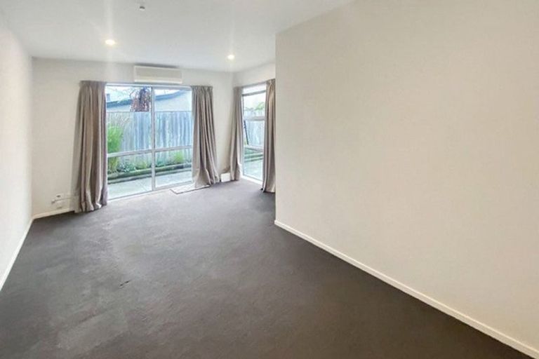 Photo of property in 90 Huxley Street, Sydenham, Christchurch, 8023