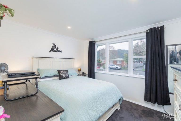 Photo of property in 102 Clouston Park Road, Clouston Park, Upper Hutt, 5018