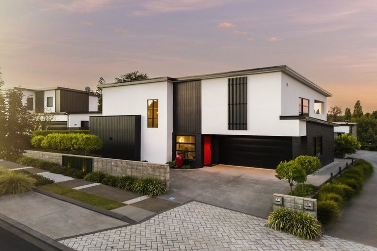 Photo of property in 5 Ada Close, Cambridge, 3434