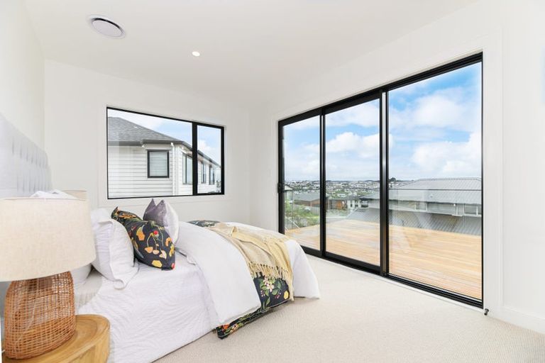 Photo of property in 54 Wainui Road, Silverdale, 0932