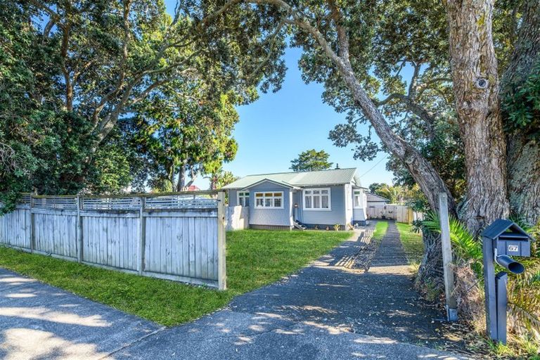 Photo of property in 67 Sturges Road, Henderson, Auckland, 0612
