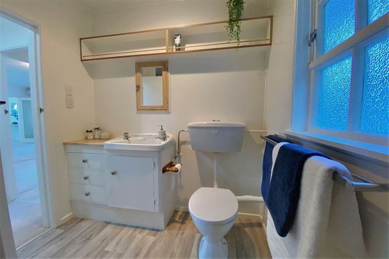 Photo of property in Regency Flats, 6/29-45 Miramar North Road, Miramar, Wellington, 6022