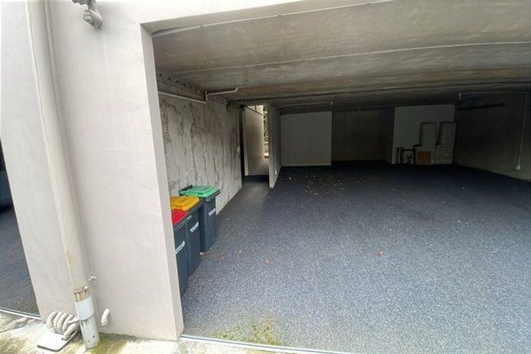 Photo of property in 2/21 Hewitts Road, Merivale, Christchurch, 8014