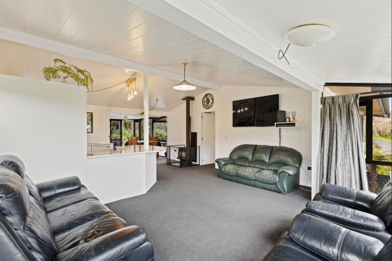 Photo of property in 87 Poplar Grove, Whalers Gate, New Plymouth, 4310
