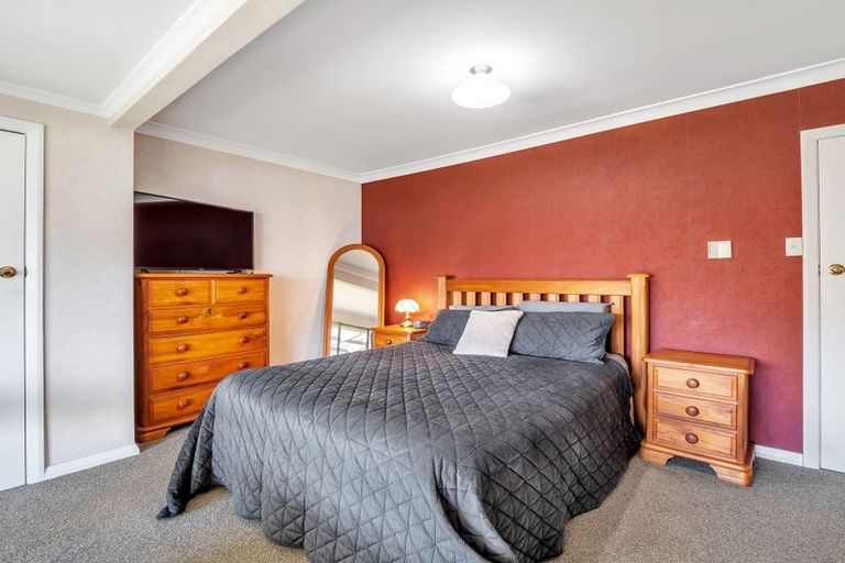 Photo of property in 9 Birmingham Street, Takaro, Palmerston North, 4412
