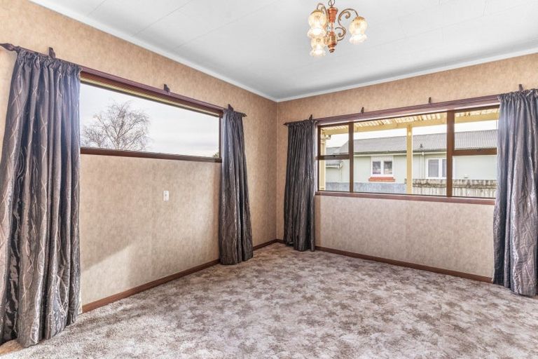 Photo of property in 12 Mackenzie Street, Winton, 9720