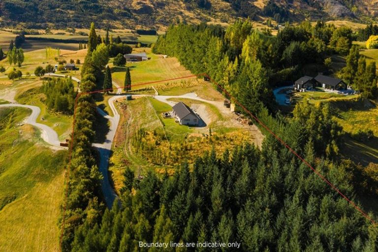Photo of property in 86 Mountain View Road, Dalefield, Queenstown, 9371
