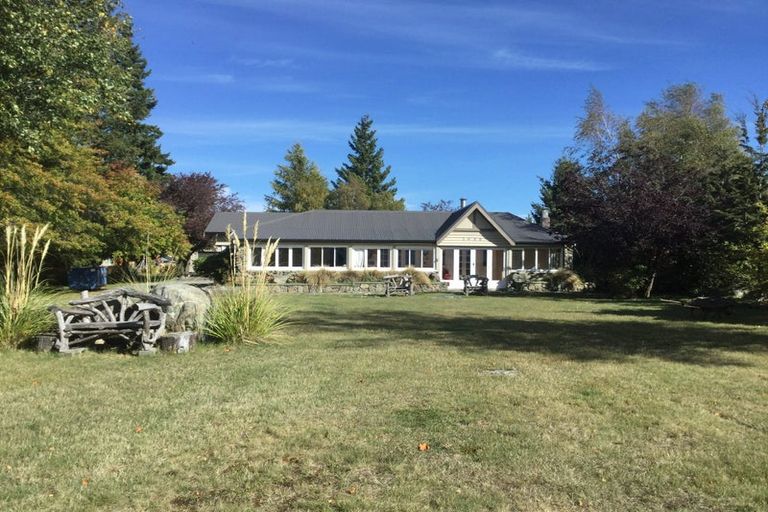 Photo of property in 5 Pioneer Drive, Lake Tekapo, 7999