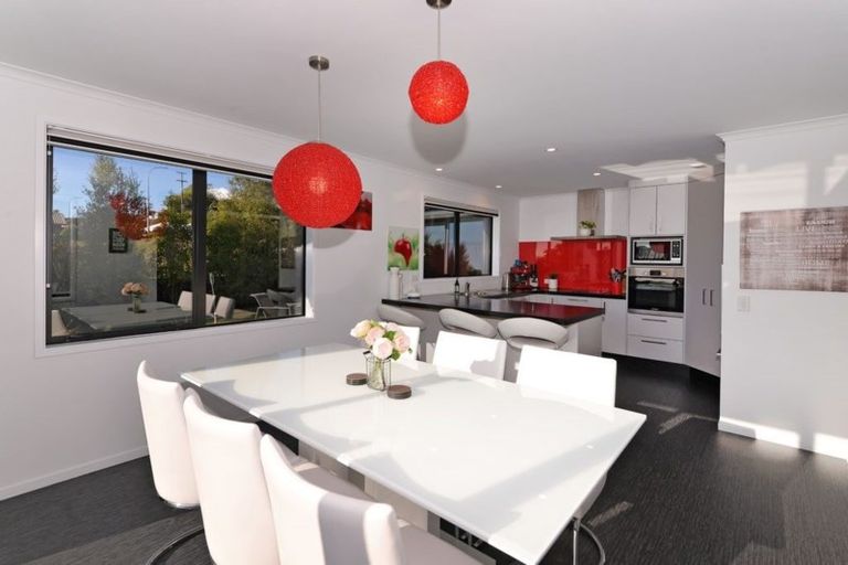 Photo of property in 98 Washbourn Drive, Richmond, 7020