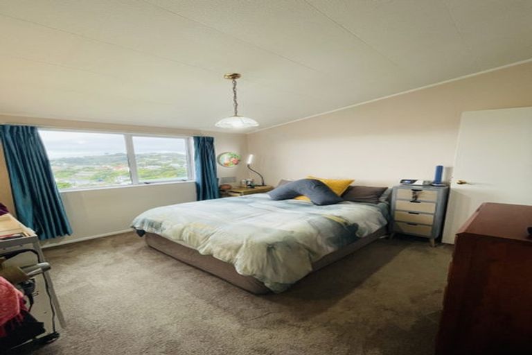 Photo of property in 6 Kekerenga Street, Strathmore Park, Wellington, 6022