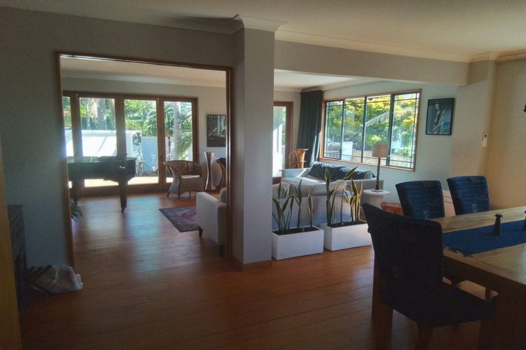 Photo of property in 17 Blomfield Spa, Takapuna, Auckland, 0622