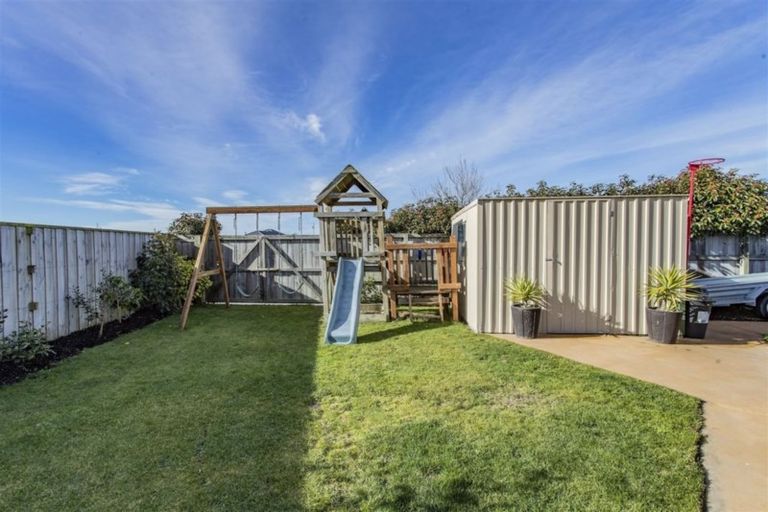 Photo of property in 24 Nga Tupuna Street, Pegasus, 7612