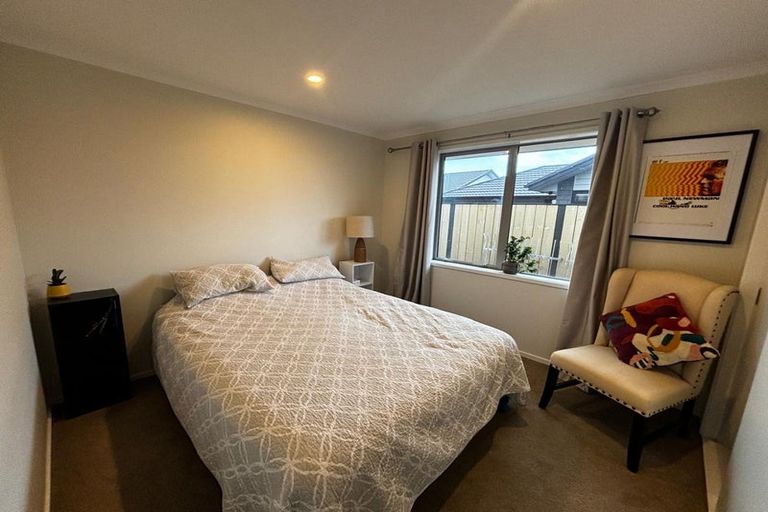 Photo of property in 17 Waitaha Place, Bell Block, New Plymouth, 4312