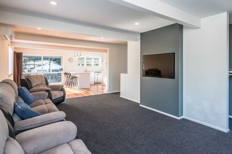 Photo of property in 5 Mamaku Street, Paraparaumu, 5032