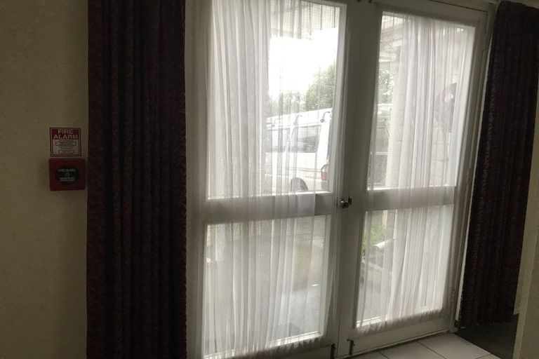 Photo of property in 6/15 Upper Lewisville Terrace, Thorndon, Wellington, 6011