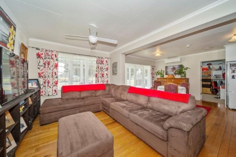 Photo of property in 86 South Road, Manaia, 4612