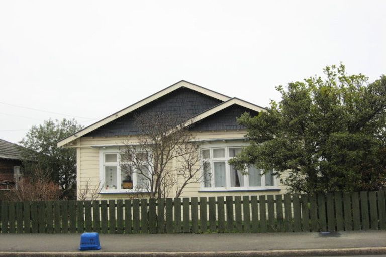 Photo of property in 255 Macandrew Road, Forbury, Dunedin, 9012