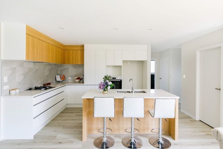 Photo of property in 11 Zadar Street, Kumeu, 0810