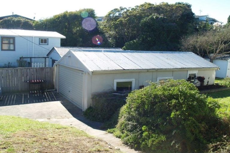 Photo of property in 22 Ngaio Street, Otaki Beach, Otaki, 5512