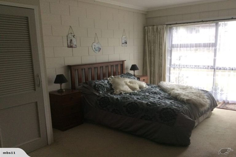Photo of property in 8a Sutherland Avenue, Mount Maunganui, 3116