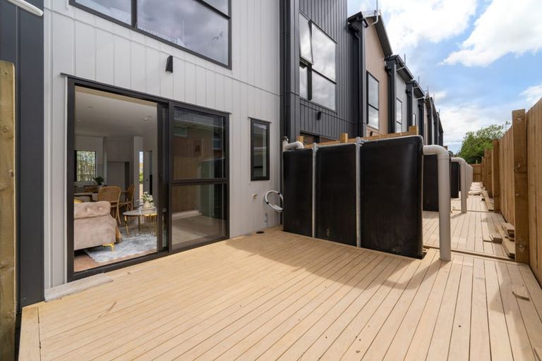 Photo of property in 4/442 Old Te Atatu Road, Te Atatu Peninsula, Auckland, 0610