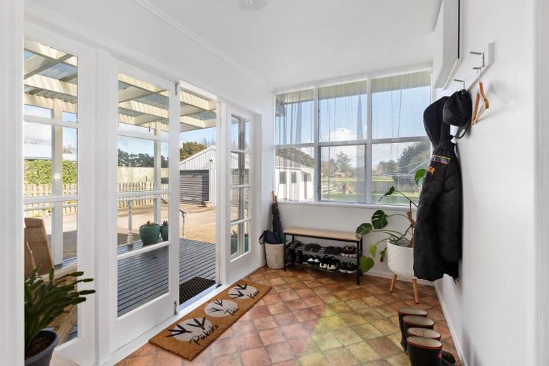 Photo of property in 38 Ngarua Road, Waitoa, 3310