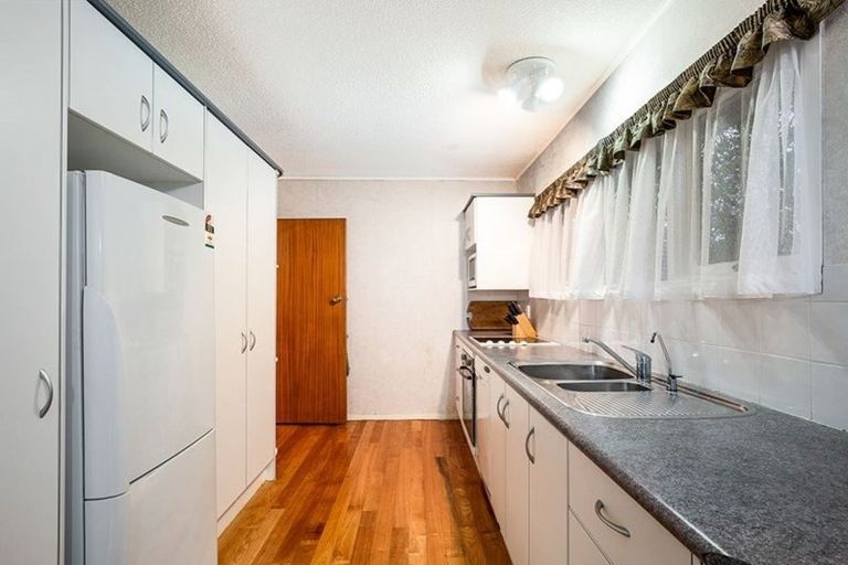 Photo of property in 45 Rehia Road, Massey, Auckland, 0614