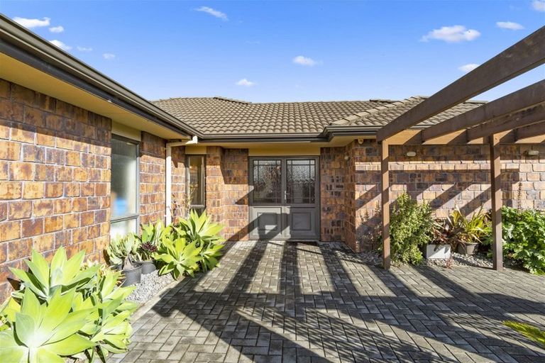 Photo of property in 21 Nicole Place, Papamoa Beach, Papamoa, 3118