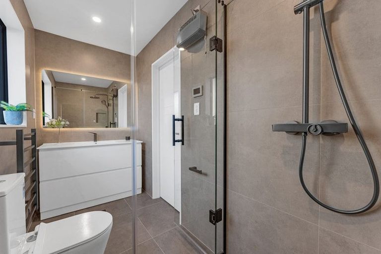 Photo of property in 19 Paihere Street, Huapai, Kumeu, 0810