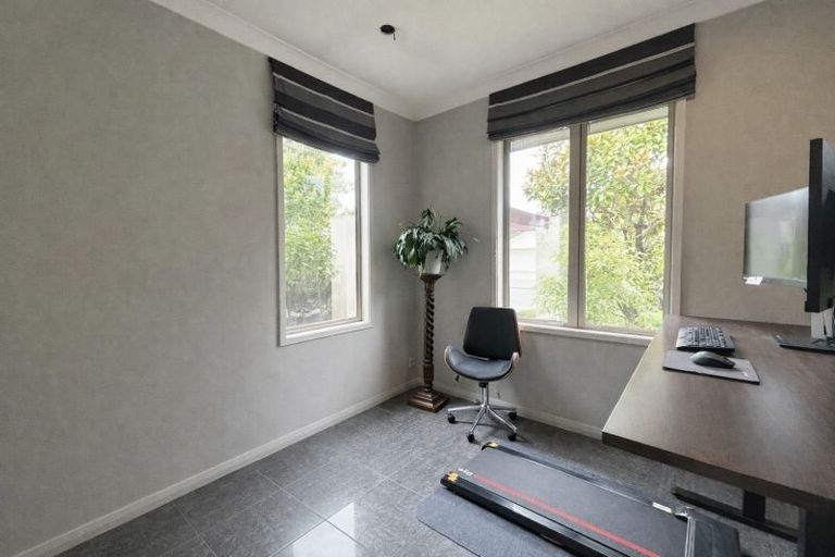 Photo of property in 68 Coolspring Way, Redwood, Christchurch, 8051