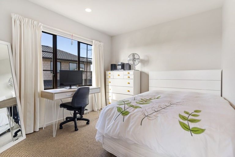 Photo of property in 30 Pine Harbour Parade, Beachlands, Auckland, 2018