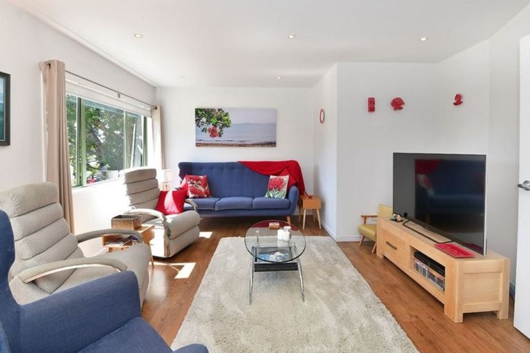 Photo of property in 49 Cochrane Avenue, Arkles Bay, Whangaparaoa, 0932