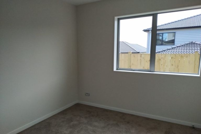 Photo of property in 73 Drumbuoy Drive, Flat Bush, Auckland, 2019