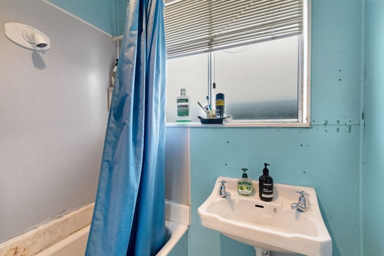 Photo of property in 2 Paisley Street, Kew, Invercargill, 9812