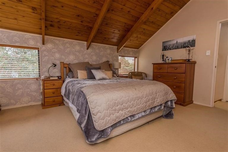 Photo of property in 3/95 Sturges Road, Henderson, Auckland, 0612