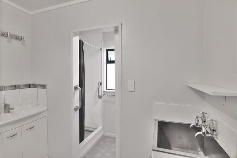 Photo of property in 15 Normand Place, Richmond Heights, Taupo, 3330